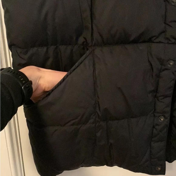 Land’s End Men’s down vest - Picture 7 of 7